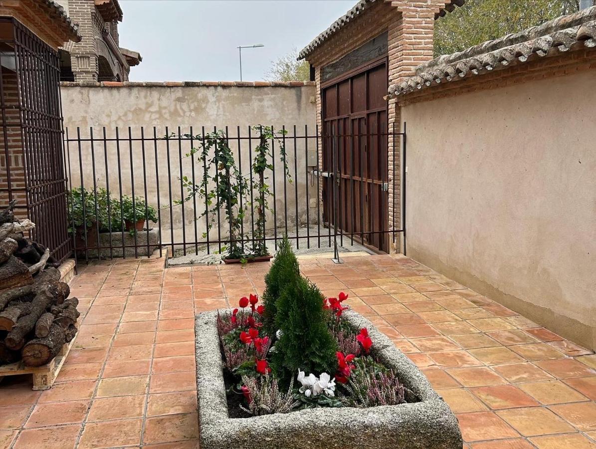 La Flor Del Granado Vila Torrijos Exterior foto